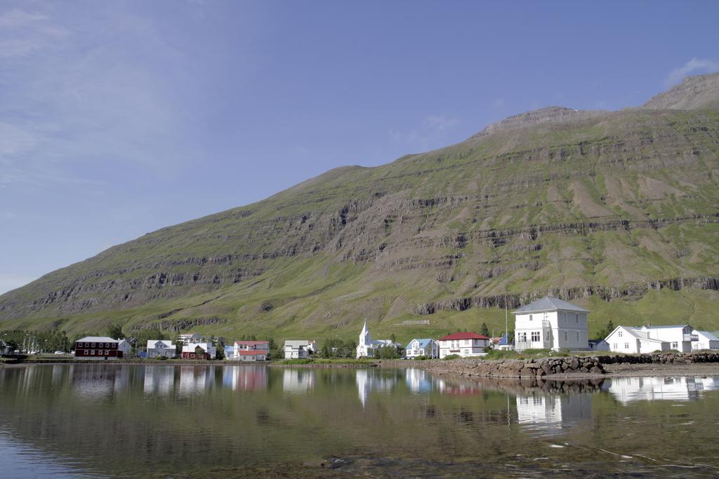 伦斯雷拉公寓酒店 Seyðisfjörður 客房 照片