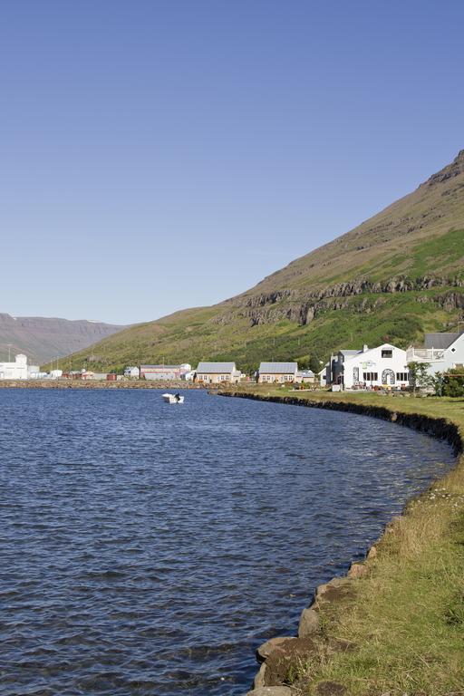伦斯雷拉公寓酒店 Seyðisfjörður 客房 照片