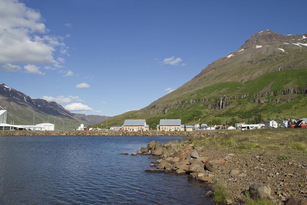 伦斯雷拉公寓酒店 Seyðisfjörður 客房 照片
