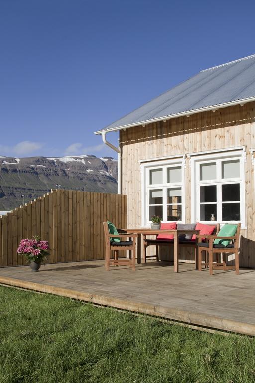 伦斯雷拉公寓酒店 Seyðisfjörður 客房 照片